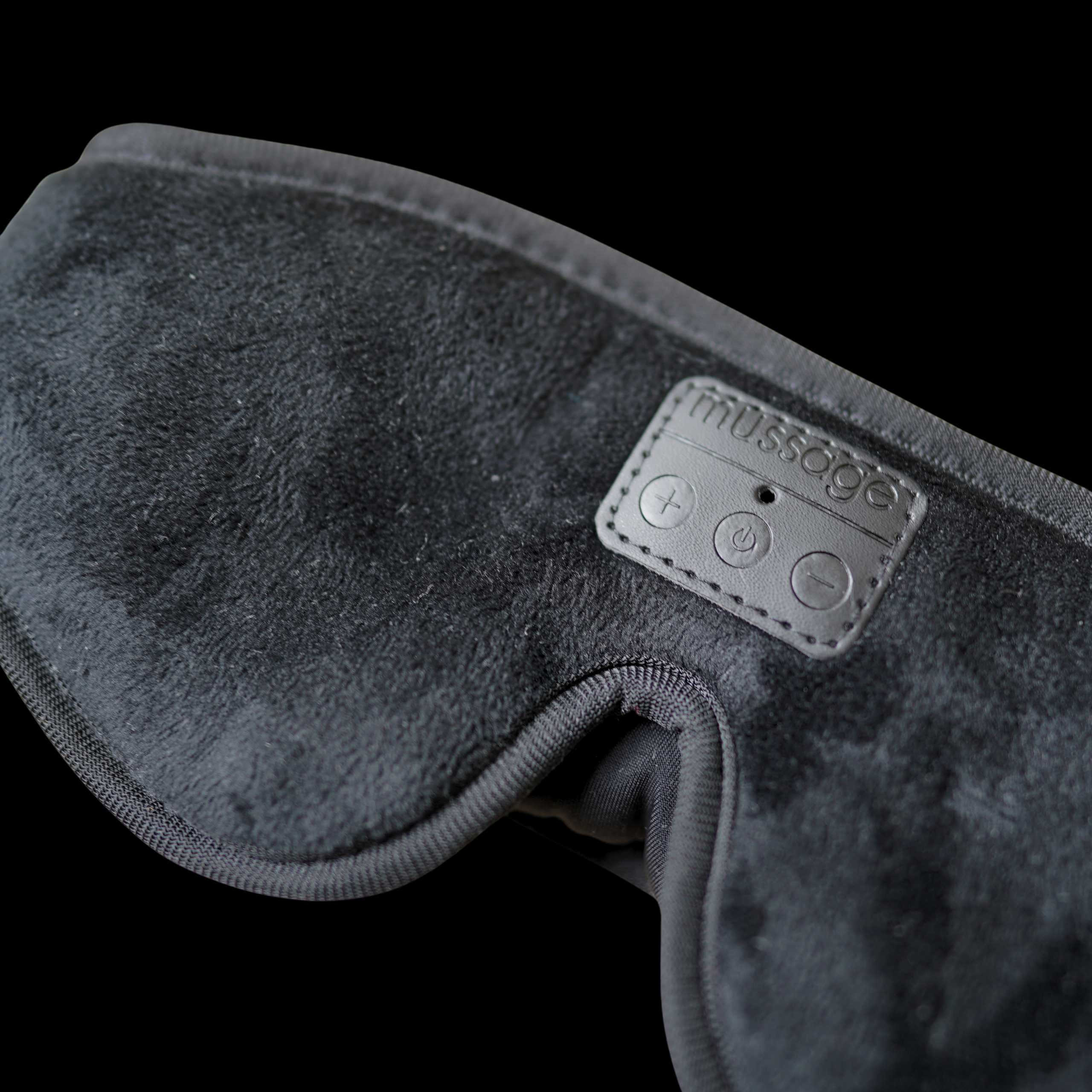 mussage sleep mask with headphones volume control panel